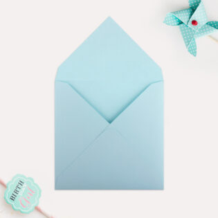 Цветен плик - светло син 70